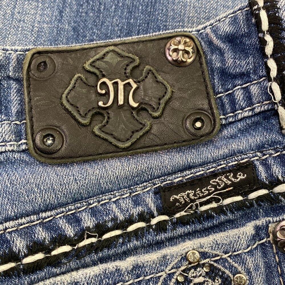 Miss Me Cross Wings JP5142 Embellished Distressed Thick Stitch Boot Cut Jeans 27 - Picture 6 of 12